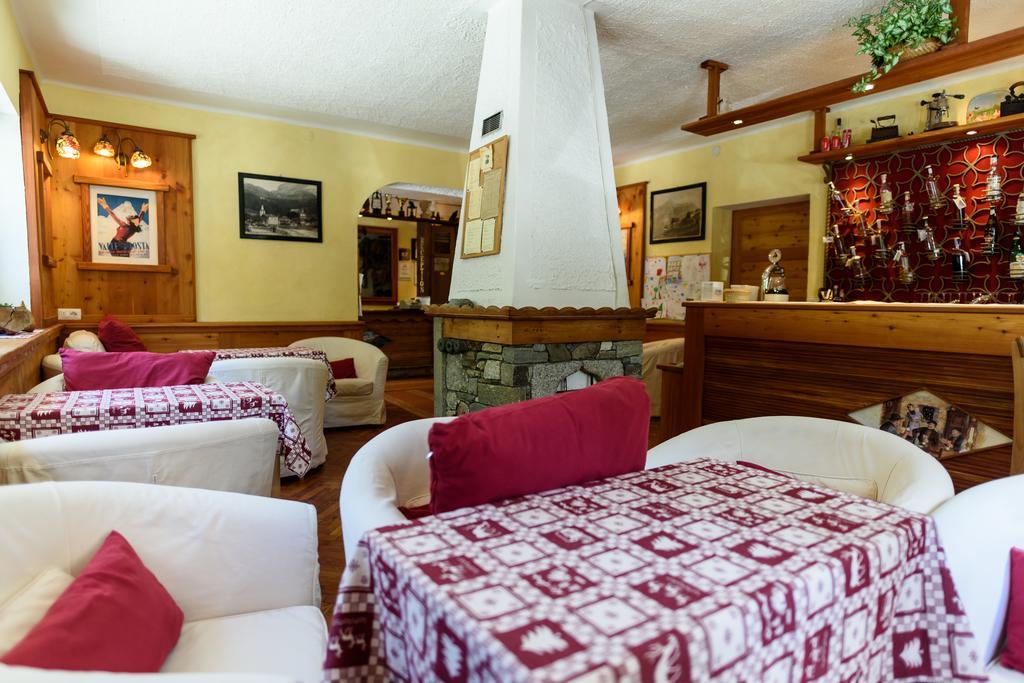 Hotel Genzianella ชัมโปลุก ภายนอก รูปภาพ